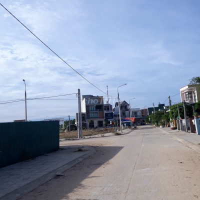 BÁN LÔ GÓC TRƯỜNG SA NỐI DÀI, QUẢNG NGÃI HƠN 500M2