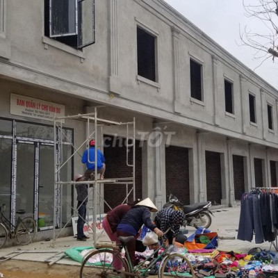 Nhà phố thương mại trung tâm huyện Mộ Đức