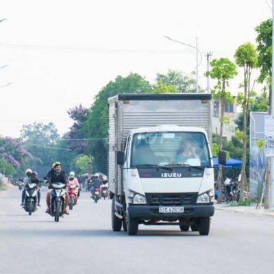 Bán cặp đất cho tiểu thuương kinh doanh buôn bán