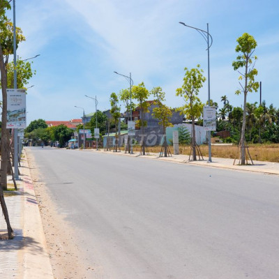 Đất 120m² đường chính 20,5m đã có sổ của dự án