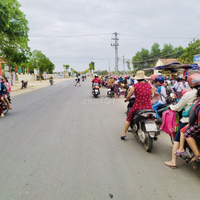 Corona - Tranh thủ mua nha anh chị! Ngay đường lơn