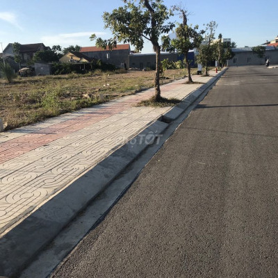 Bán đất đường Nguyễn Duy Cung, đối diện công viên