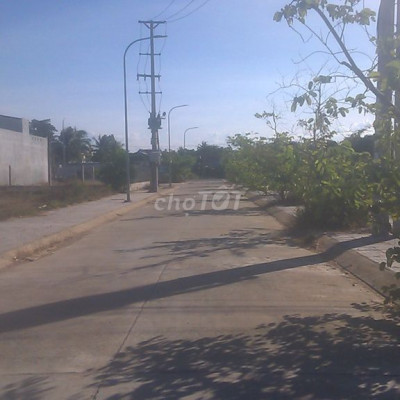 Đất Bình Long Bình Sơn Quảng Ngãi 250m2