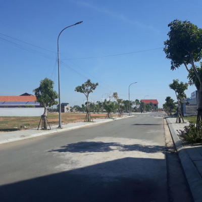 Cần tiền bán gấp 2 lô Lk măt tiền đướng 24m giá rẻ