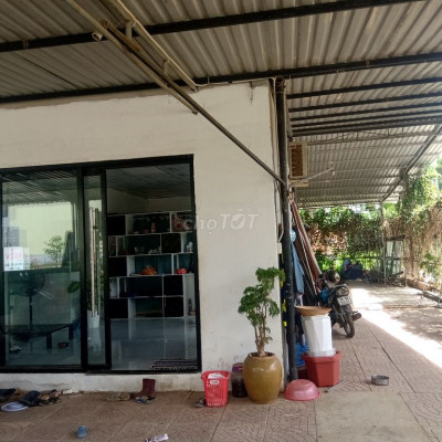 Mặt tiền kinh doanh 200m2 mặt phố .đường lê thánh