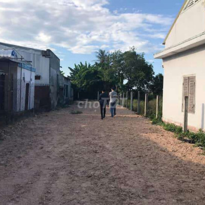 đất Chiếc khấu nhanh trong tuần