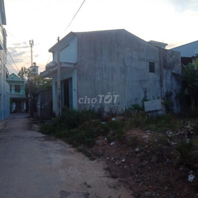 Bán đất hẻm ô tô cách đường Nguyễn đình chiểu 50m