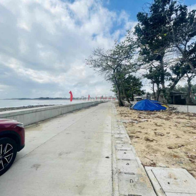 Đất sát biển Bình Hải