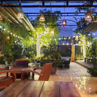 Cần sang lại quán cà phê sân vườn