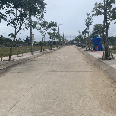 Bán Đất mặt tiền Công Viên, Đông Yên, Bình Dương.