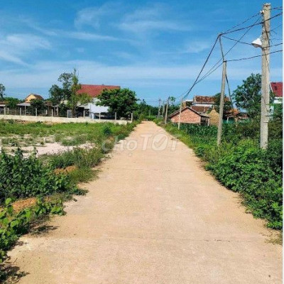 Thanh lí lô đất cách TT 3p chỉ 390tr