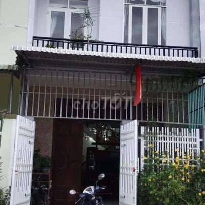 Cần bán nhà gấp