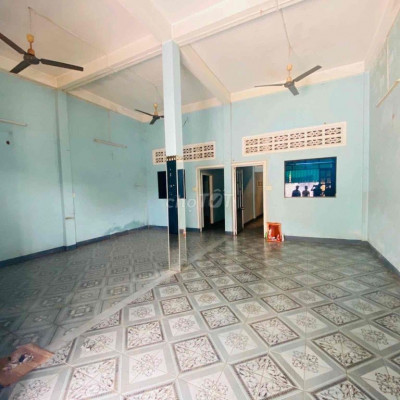 Gia đình mình cần cho thuê nhà mặt tiền Quốc Lộ