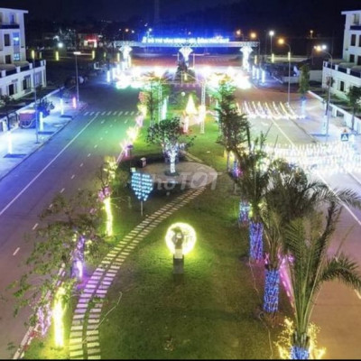 Bán nhà MT Đường 50m TTTP Quảng Ngãi, Chỉ 2 tỷ/căn