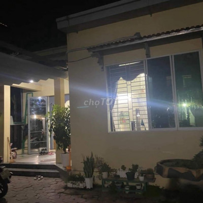 Bán nhà 3 mặt diện gần chợ Thu Lộ