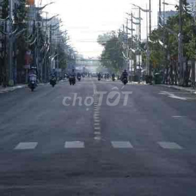 Nhà 3 tầng mặt tiền đường Hai Bà Trưng- DT 281M