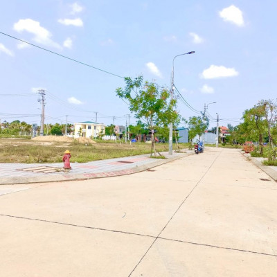 Bán đất 175m2 đường Nguyễn Tự Tân, Bình Sơn, CK 3%