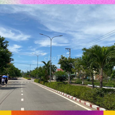 Đất view công viên trung tâm Mộ Đức Quảng Ngãi