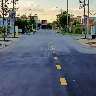 Đất TT hành chính-Sổ lâu dài -liền kề Quảng Trường