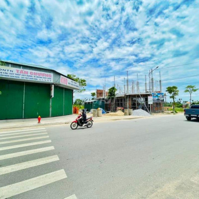 Bán đất mặt tiền Nguyễn Công Phương. Giá cực Sốc