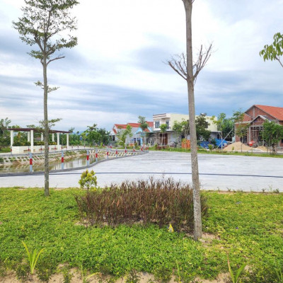 10 suất nội bộ cho đất TT hành chính huyện