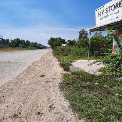 CHO THÊ NHÀ NGUYÊN CĂN NGAY NGÃ 4 THIÊN ĐÀNG.