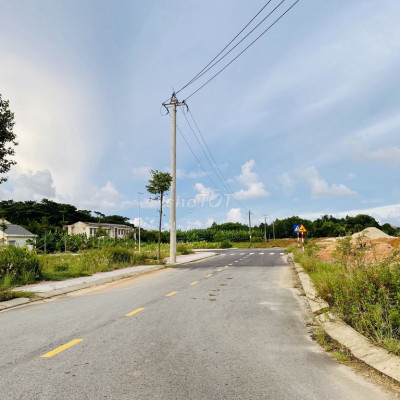 Bán lô 107m2 song song Quốc lộ 1A Quảng Ngãi