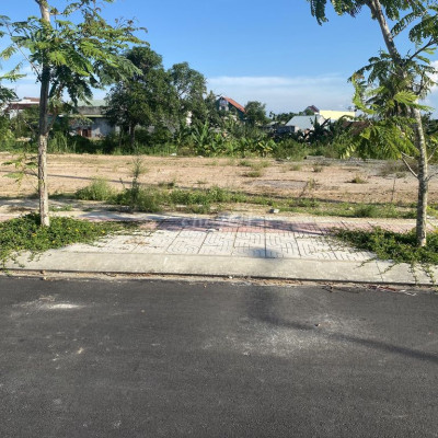 Chính Chủ bán lô đất đối diện công viên_TT La Hà