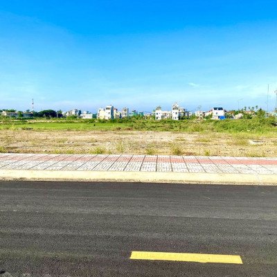 Bán lô đất 6.5x16 ngay đường Đặng Thùy Trâm, La Hà