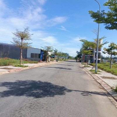 Bán đất Mặt tiền TT hành chính Mộ Đức Quảng Ngãi.