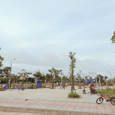 Đất sổ đỏ 8x35 ngay TT hành chính Bình Sơn-Q.Ngãi