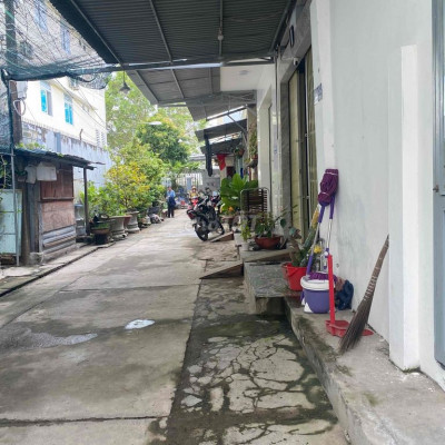 Bán nhà 3 mặt diện thông thoáng Chánh Lộ