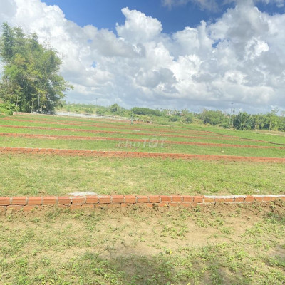 Đất nền Bến Đò Thôn 4 -Tư Nghĩa siêu đẹp chỉ 300tr