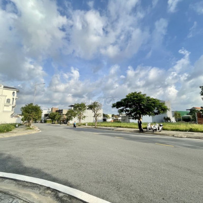 Đất nền 100M2 Rẻ trung tâm Quảng Ngãi KDC Bàu Cả