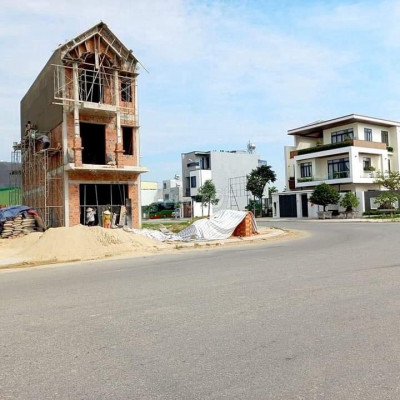 BÁN ĐẤT MẶT TIỀN LÊ THÁNH TÔN NỐI DÀI