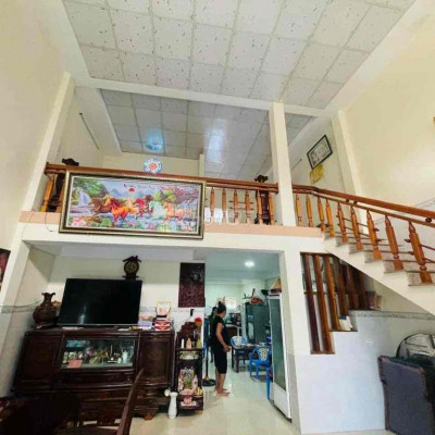 Bán căn nhà gác lửng hẻm oto Lê Thánh Tôn