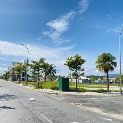 Cần bán đất DT:462m2 mặt tiền QL1A huyện Mộ Đức