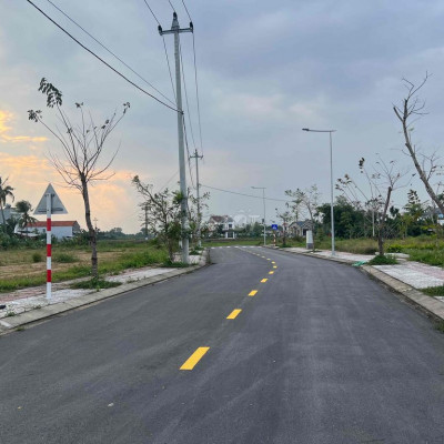 BÁN ĐẤT LA HÀ, TƯ NGHĨA, QUẢNG NGÃI