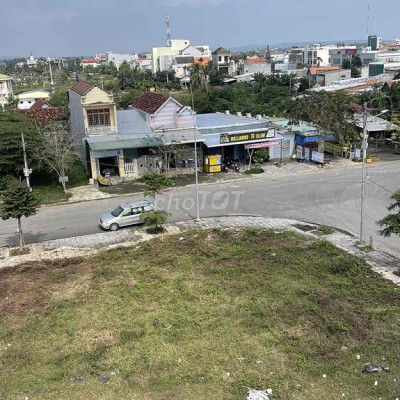 cần bán gấp lô đất mặt tiền