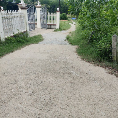 Đất ở phủ hồng sát Võ Văn Kiệt