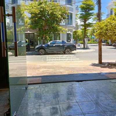 CC cho thuê nhà 78 Phan Đăng Lưu sát Vincom QuNgai