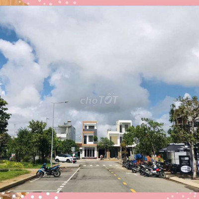 Quang Ngai, Mặt tiền đường Trương Quang Trọng