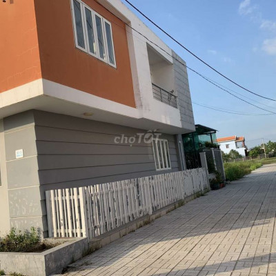 BÁN NHÀ 2 MẶT TIỀN LÔ GÓC(PHÚ SINH ĐỨC HÒA LONG AN