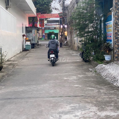 CẦN BÁN DÃY TRỌ 4 PHÒNG TT TP.QUẢNG NGÃI GIÁ RẺ