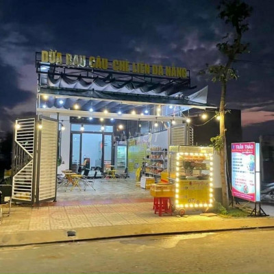 Lô đôi *** ngay quảng trường Tư Nghĩa