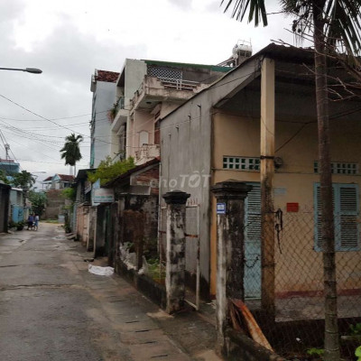 Phòng trọ bình dân TTTP QN