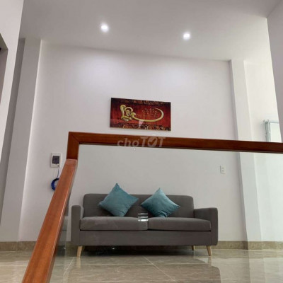 3 pn,2 tolet,1bep,1 khách,1 phơi đồ