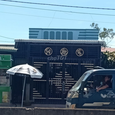 Cần cho thuê nhà trên Quốc Lộ 1A , 2.5triệu/1tháng