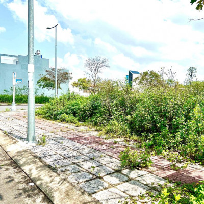 Đất ngay cổng Tài Chính Kế Toán Quảng Ngãi