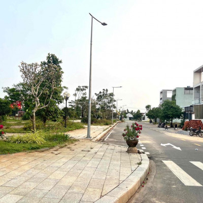 Chỉ TT 680tr sở hữu đất La Hà, Quảng Ngãi